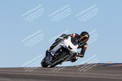 media/Mar-25-2024-Moto Forza (Mon) [[8d4319bd68]]/3-Intermediate Group/Session 2 (Turn 9)/